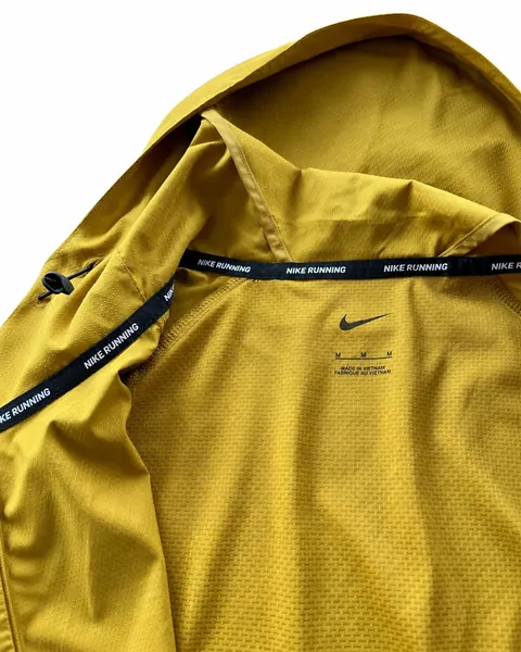 Nike Running Hooded Jacket — view 3